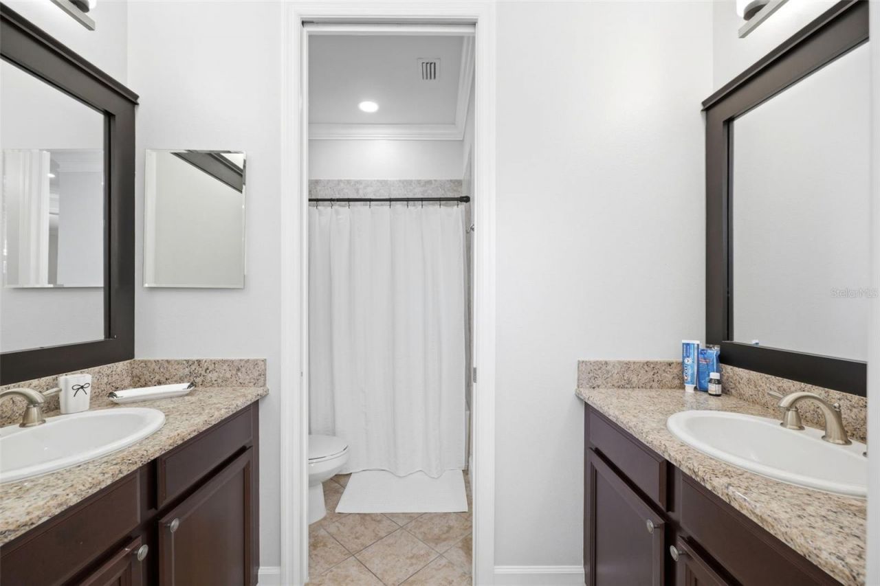 8005 Cypress Crossing Court, Tampa, FL 33647 Photo