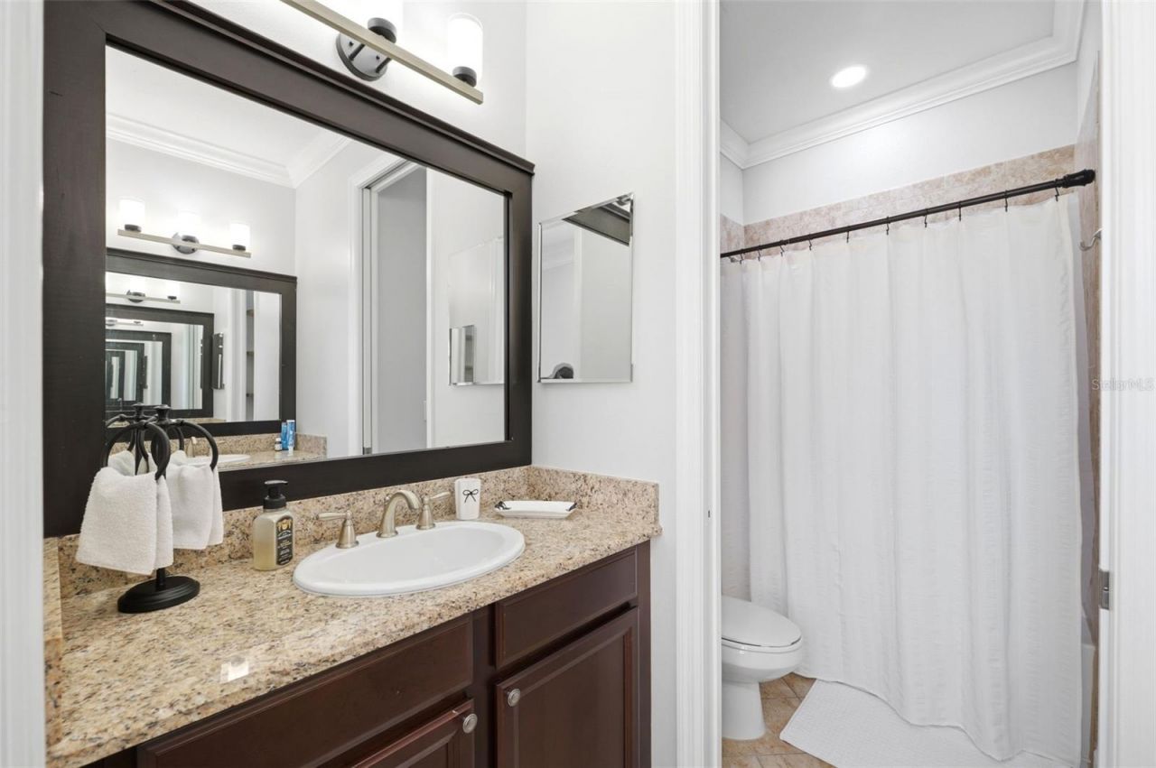 8005 Cypress Crossing Court, Tampa, FL 33647 Photo