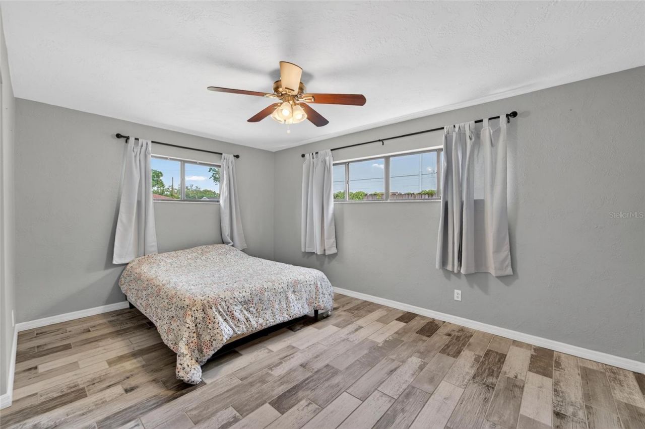 2842 61st Lane N, Saint Petersburg, FL 33710 Photo
