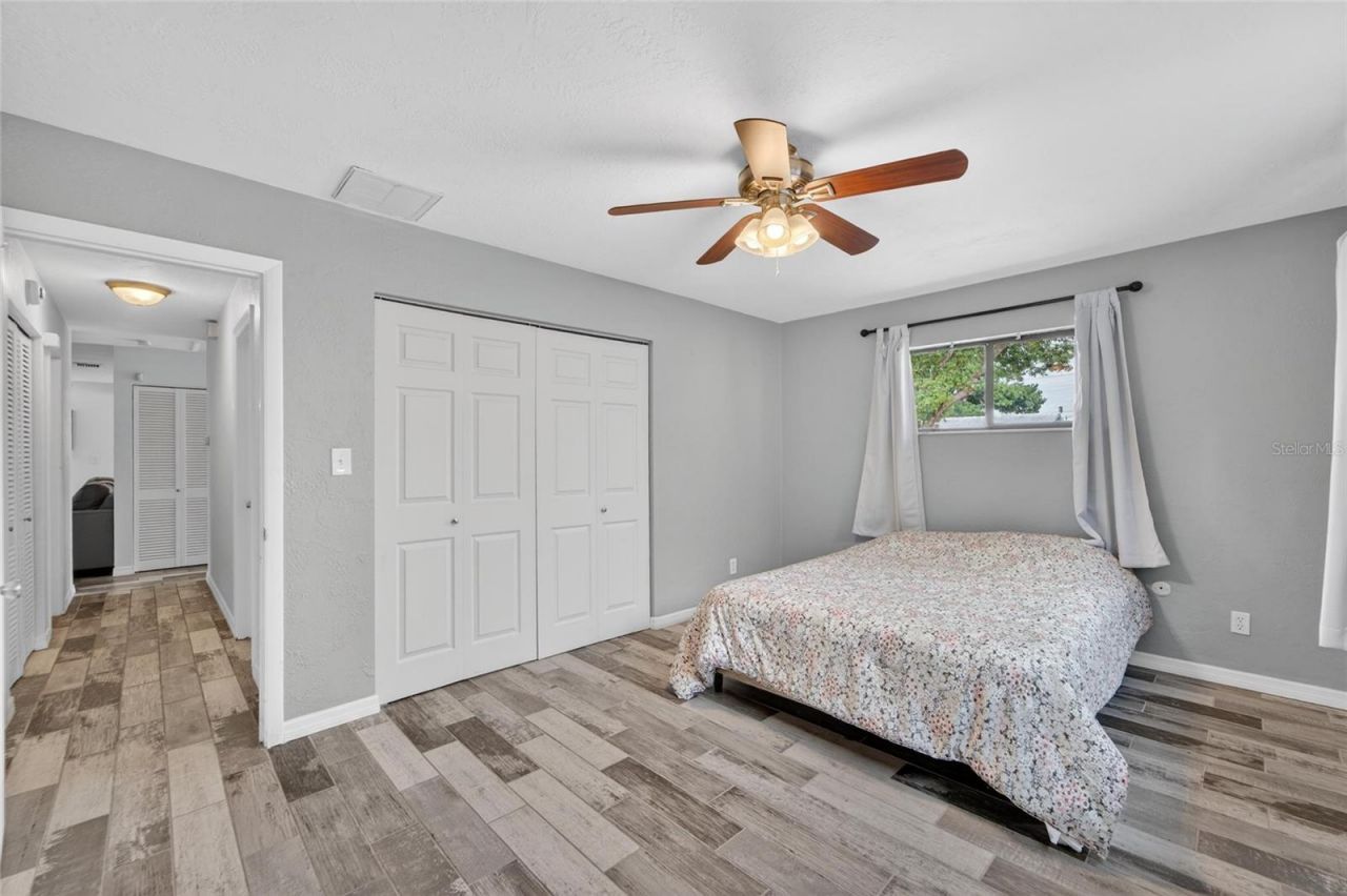2842 61st Lane N, Saint Petersburg, FL 33710 Photo