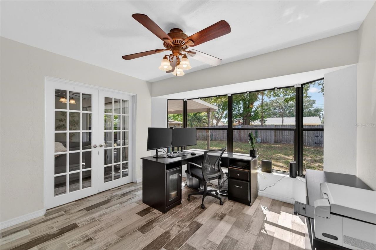 2842 61st Lane N, Saint Petersburg, FL 33710 Photo