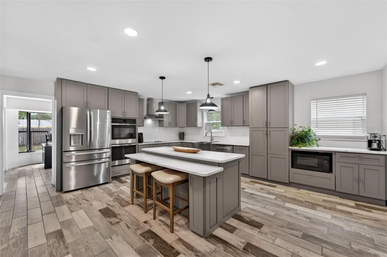 2842 61st Lane N, Saint Petersburg, FL 33710 Photo