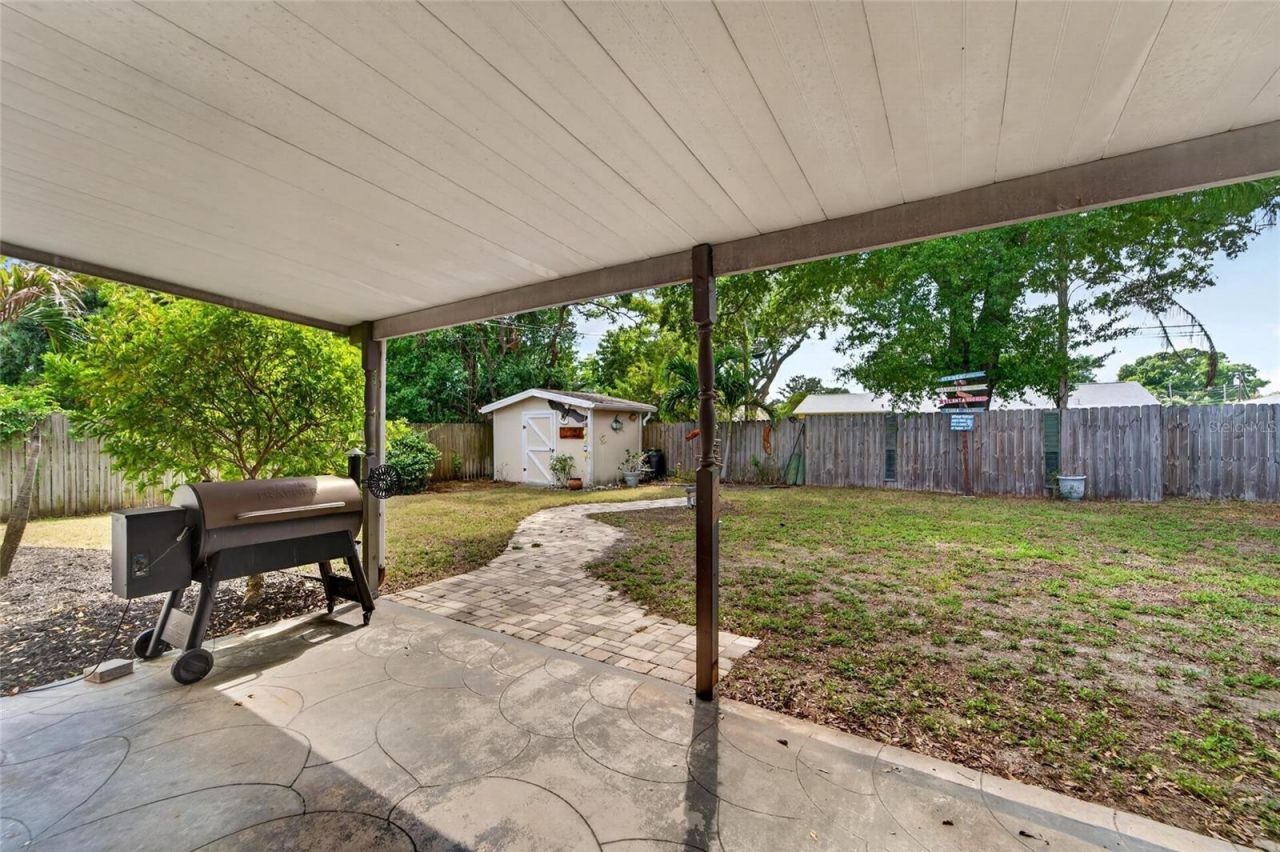 2842 61st Lane N, Saint Petersburg, FL 33710 Photo