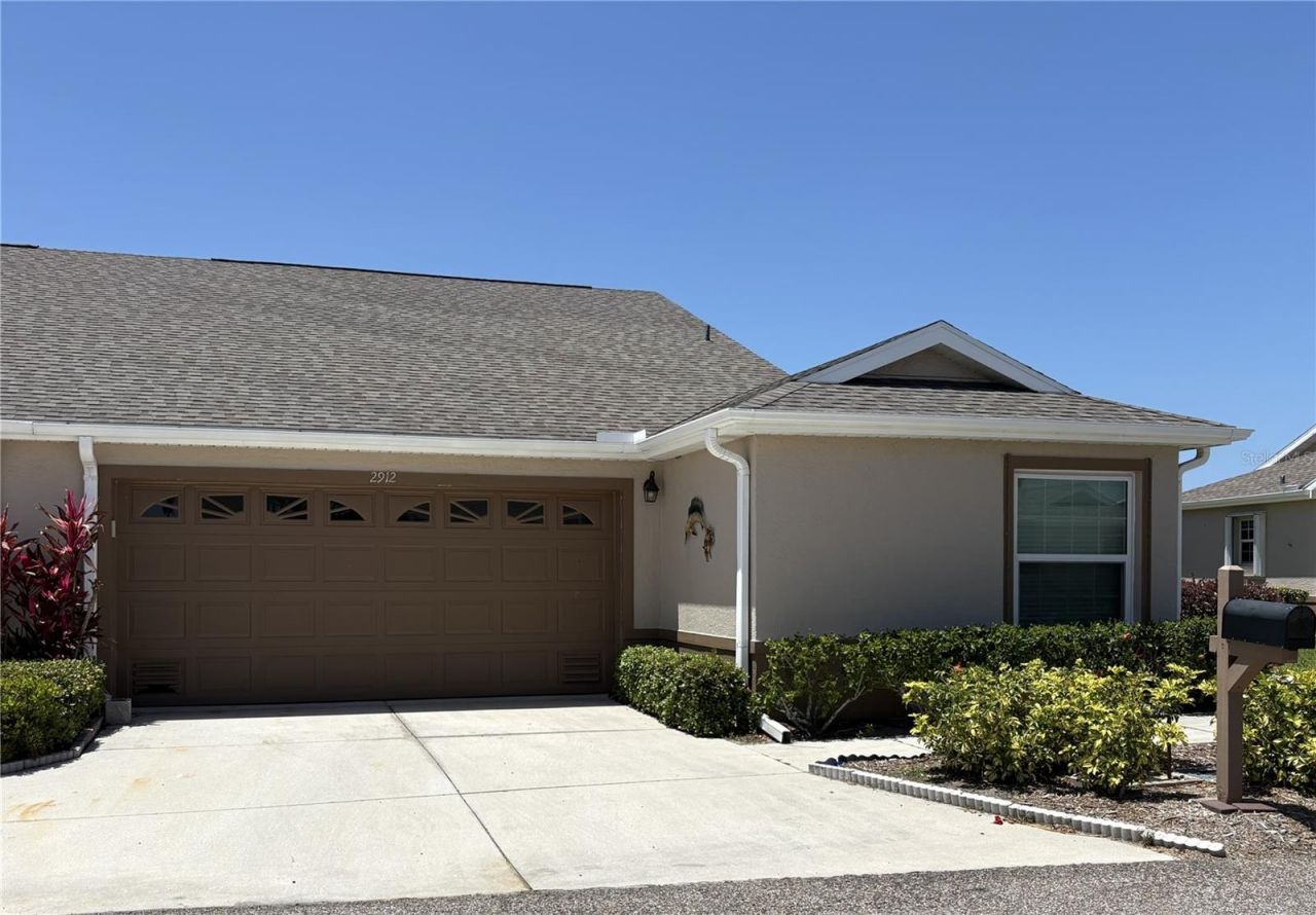 2912 Captains Court , Palmetto, FL 34221 Main Photo