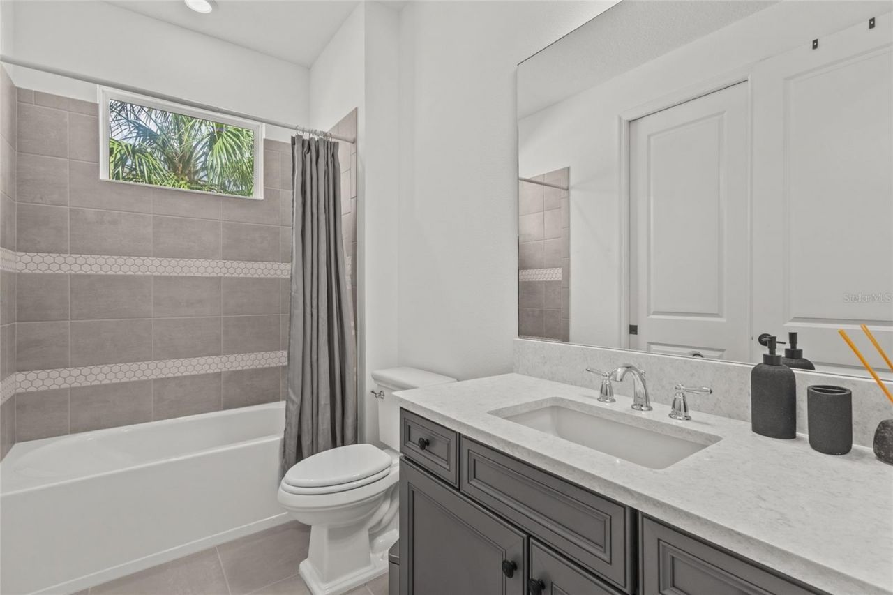 16319 Mount Holly Drive , Bradenton, FL 34211 Photo