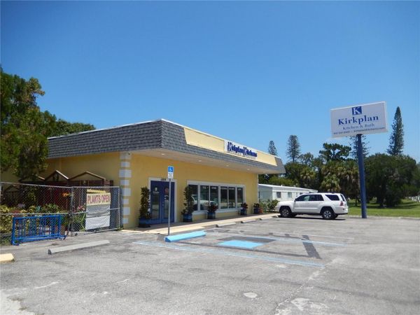 6804 CORTEZ ROAD W, BRADENTON, FL 34210