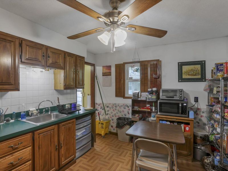 916 S Hampton Road, Columbus, OH 43227 Photo 4