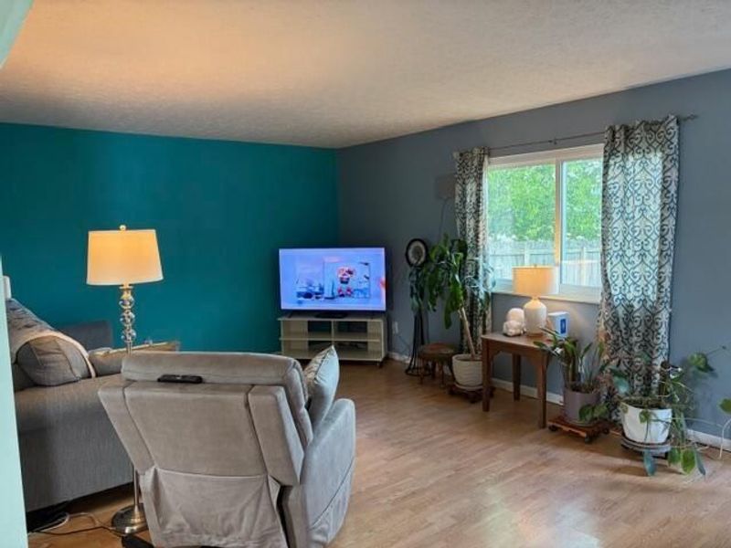 6936 Endsleigh Drive, Reynoldsburg, OH 43068 Photo 2