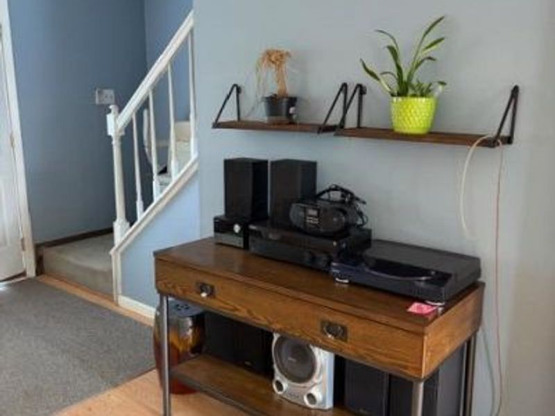 6936 Endsleigh Drive, Reynoldsburg, OH 43068 Photo 3