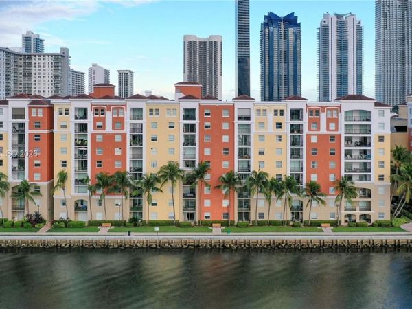 17100 N Bay Rd, Unit 1913, Sunny Isles Beach, FL 33160