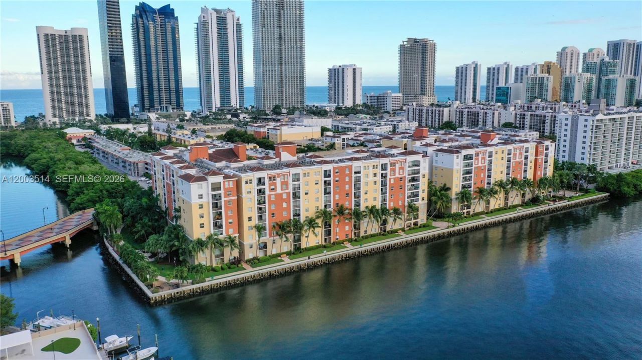 17100 N Bay Rd , Unit 1913, Sunny Isles Beach, FL 33160 Photo