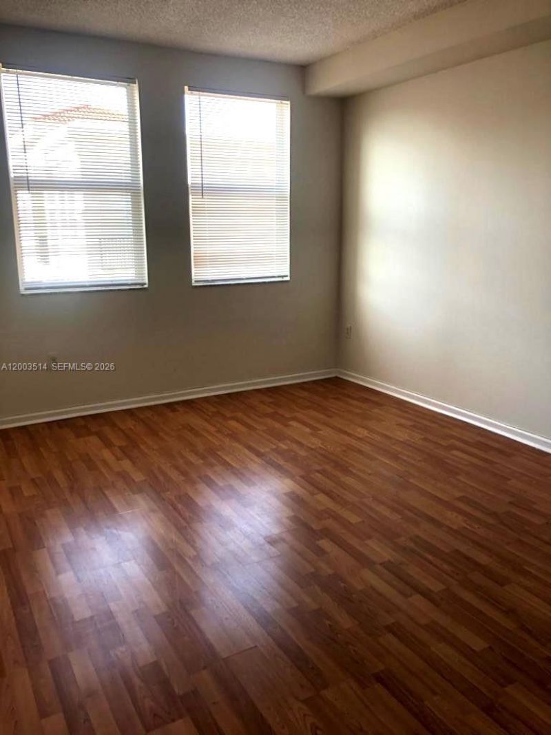 17100 N Bay Rd , Unit 1913, Sunny Isles Beach, FL 33160 Photo