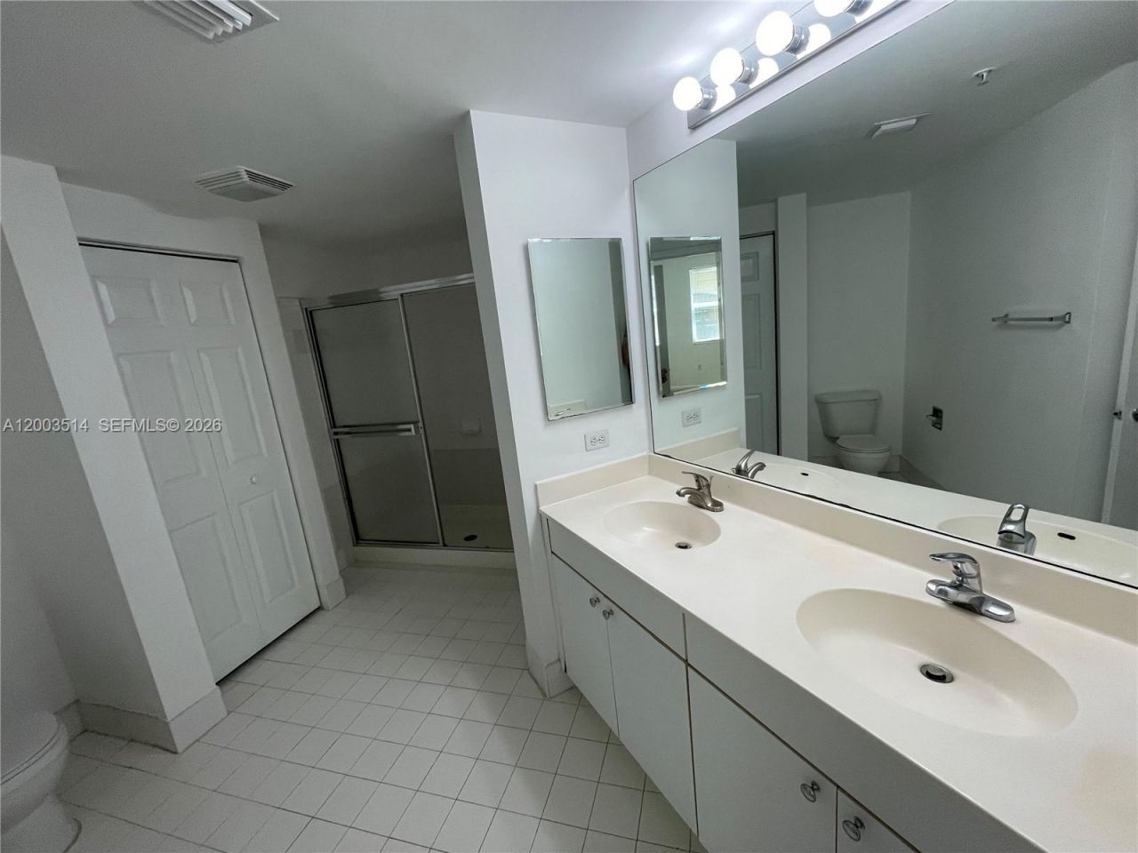 17100 N Bay Rd , Unit 1913, Sunny Isles Beach, FL 33160 Photo