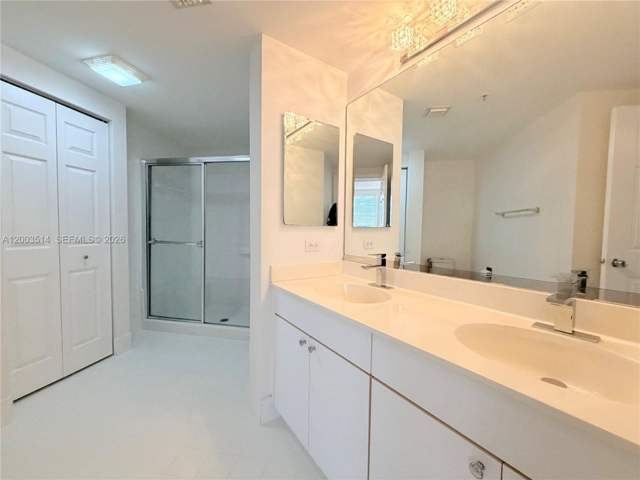 17100 N Bay Rd, Unit 1913, Sunny Isles Beach, FL 33160 Photo