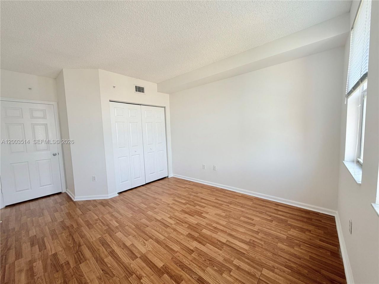 17100 N Bay Rd, Unit 1913, Sunny Isles Beach, FL 33160 Photo