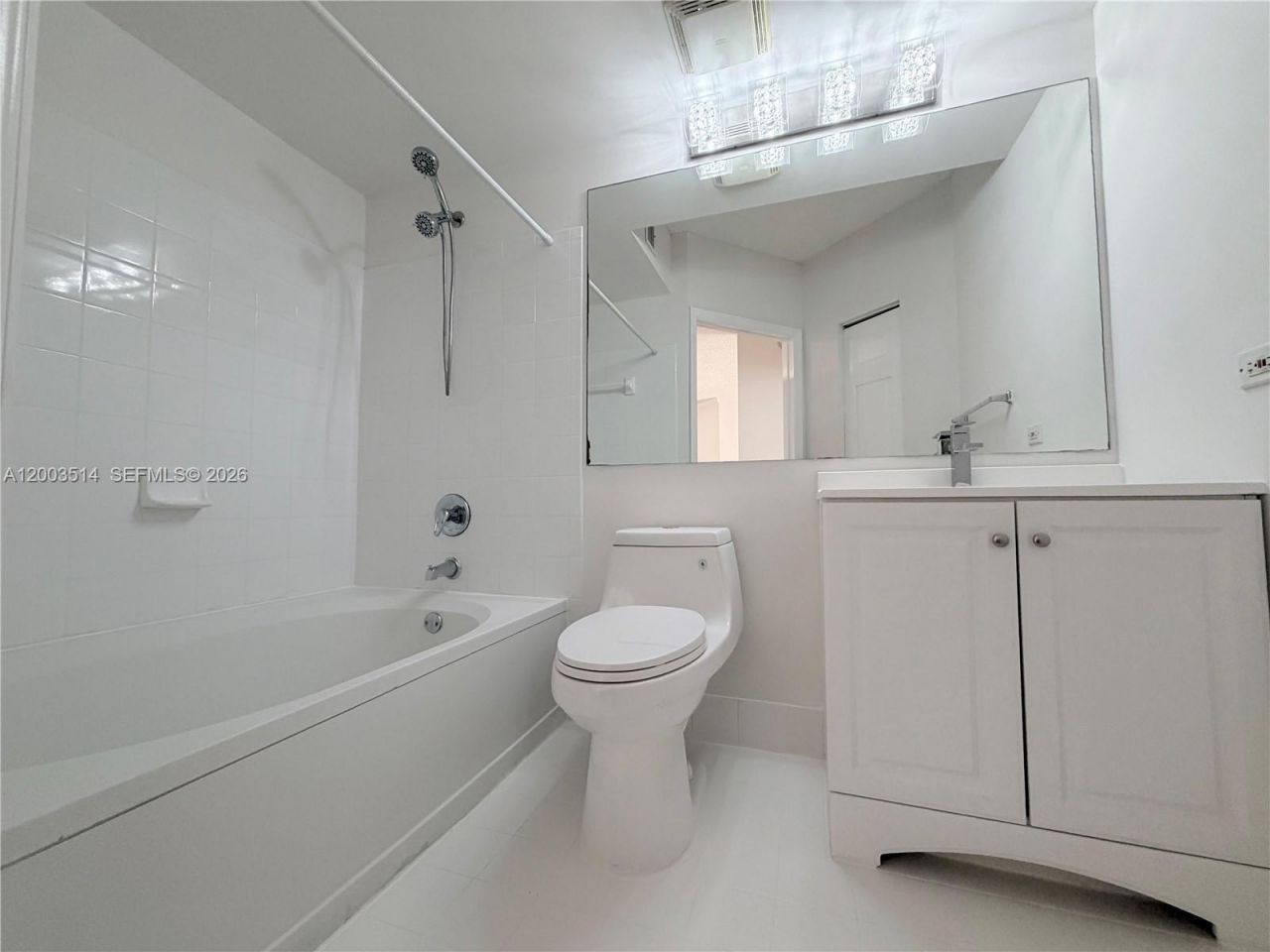 17100 N Bay Rd, Unit 1913, Sunny Isles Beach, FL 33160 Photo