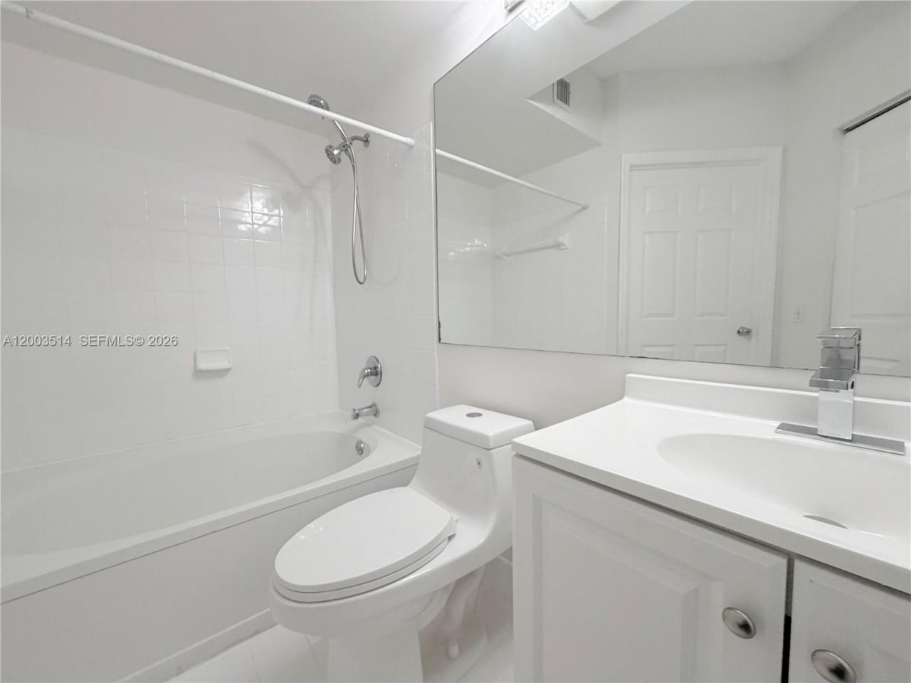 17100 N Bay Rd, Unit 1913, Sunny Isles Beach, FL 33160 Photo