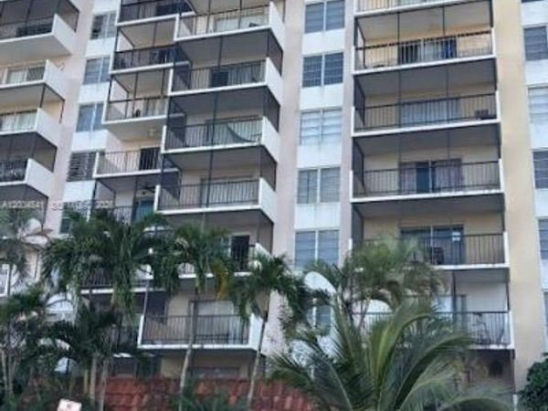 4174 Inverrary Dr , Unit 914, Lauderhill, FL 33319