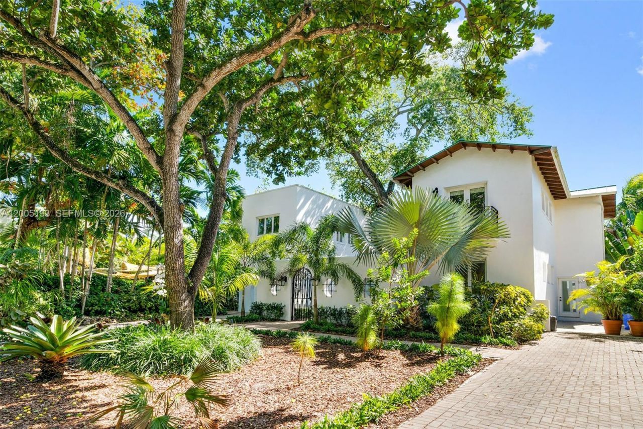 3930 Crawford Ave, Miami, FL 33133 Photo