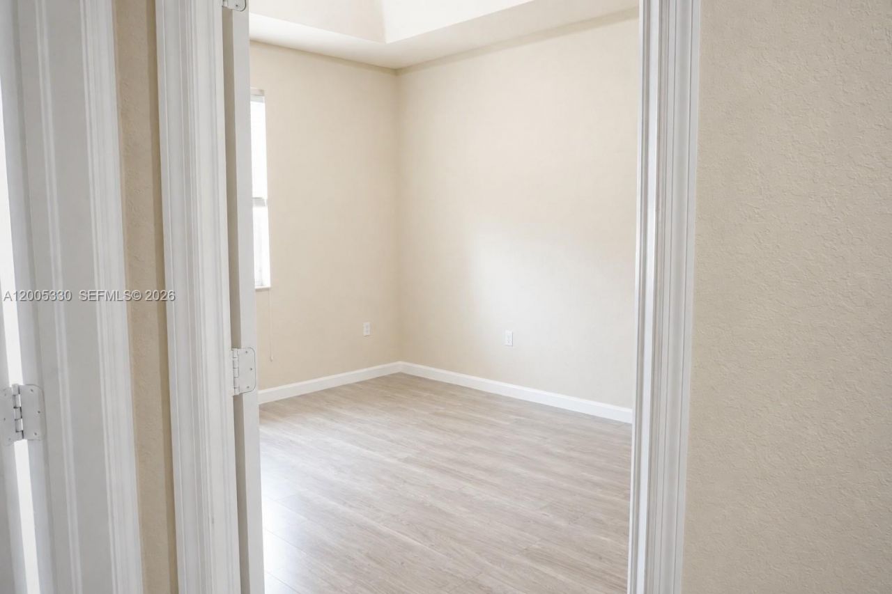 11503 NW 89th St, Unit 213, Doral, FL 33178 Photo