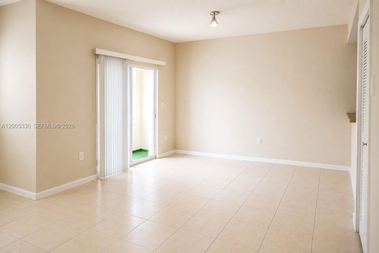 11503 NW 89th St, Unit 213, Doral, FL 33178 Photo