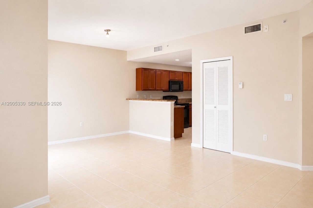 11503 NW 89th St, Unit 213, Doral, FL 33178 Photo