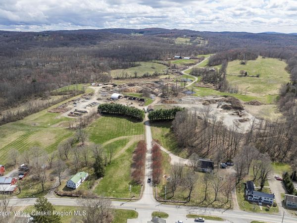 12 Hunns Lake Road, Stanfordville, NY 12581