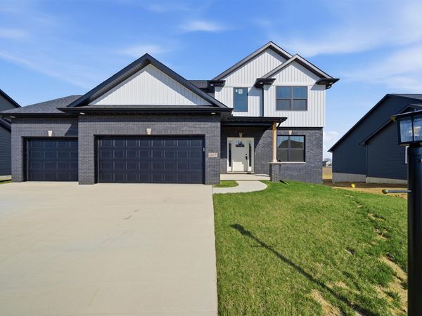 1617 RUSTIC OAK Drive, Washington, IL 61571