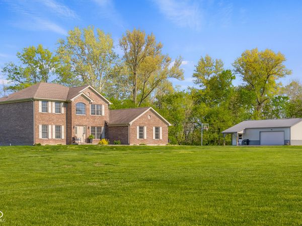 11005 N County Road 425 E, Hope, IN 47246