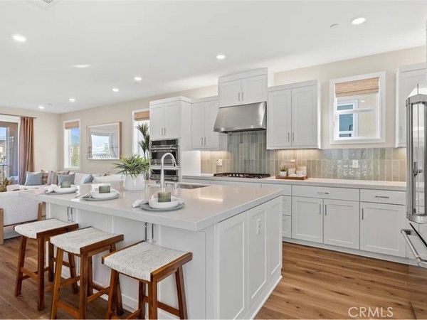 713 Sonia, Irvine, CA 92618