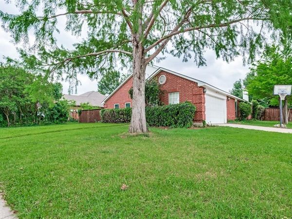 528 Lester Street, Lewisville, TX 75057