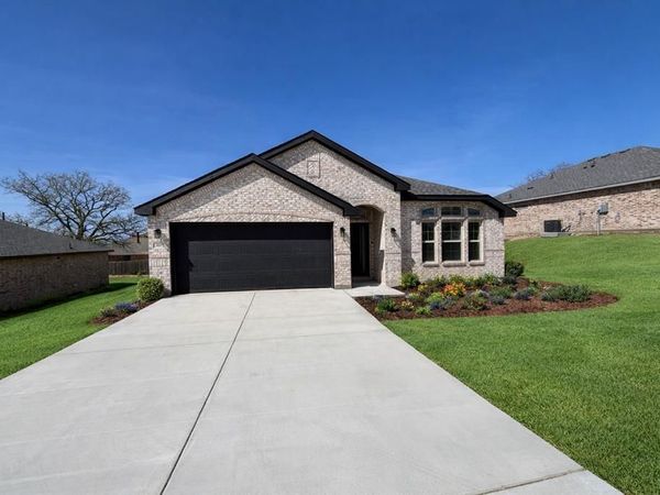 1537 Dresser Street, Graham, TX 76450