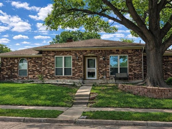 4905 Willowhaven Circle , Garland, TX 75043