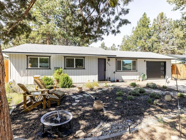 835 SE Polaris Court, Bend, OR 97702
