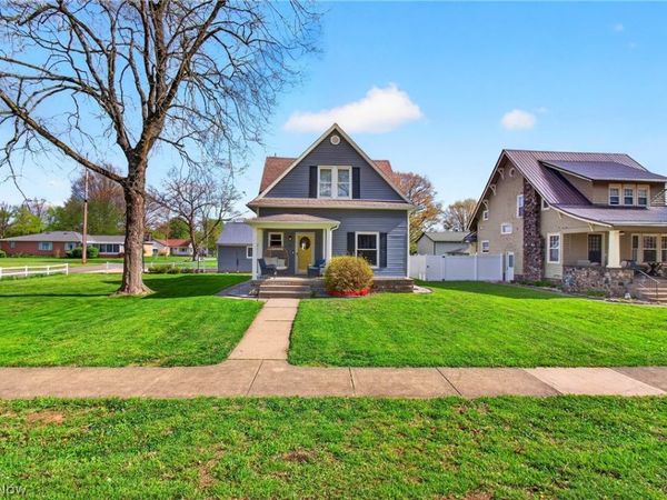 365 Poplar Street NW, Bolivar, OH 44612