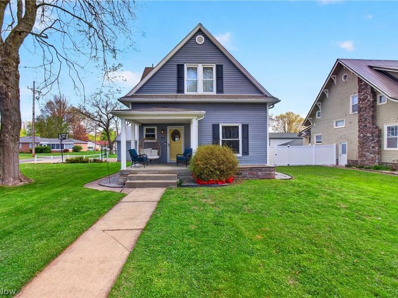 365 Poplar Street NW, Bolivar, OH 44612 Photo 2