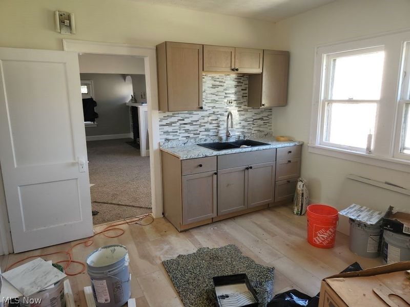 4421 E 156th Street, Cleveland, OH 44128 Photo 17