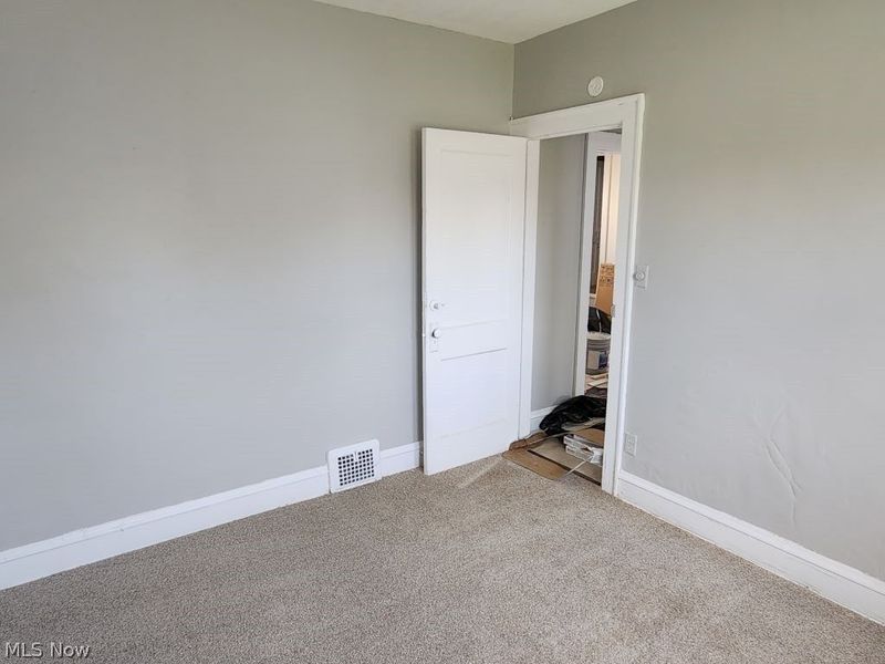 4421 E 156th Street, Cleveland, OH 44128 Photo 24