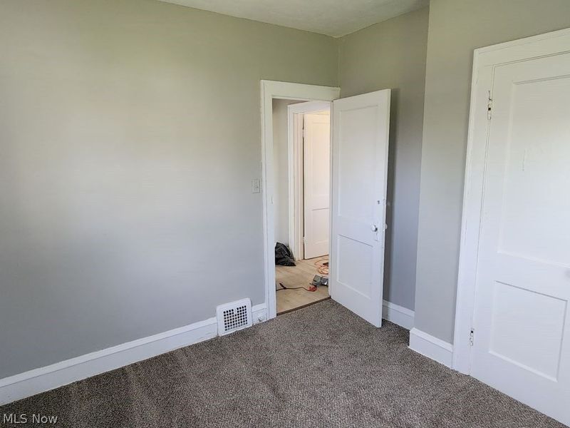 4421 E 156th Street, Cleveland, OH 44128 Photo 27
