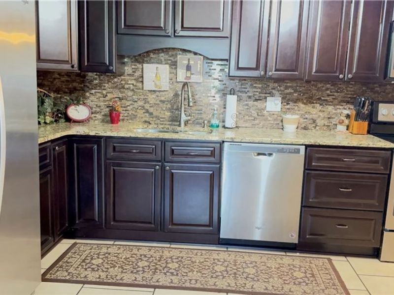 7607 Creekwood Drive, North Royalton, OH 44133 Photo 14