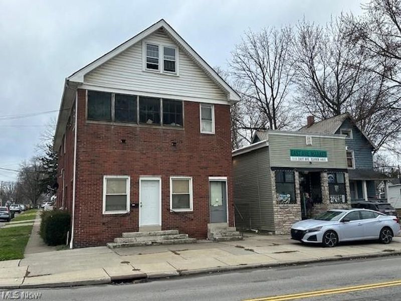 1115 East Avenue, Elyria, OH 44035 Photo 1