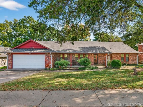 1222 Lariat Drive , Bartlesville, OK 74006