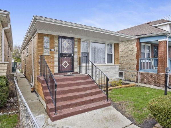 9520 S Yale Avenue , Chicago, IL 60628