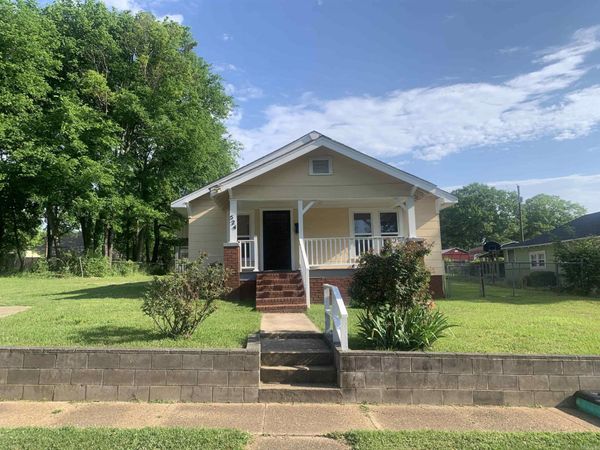 524 Oaklawn Street , Malvern, AR 72104