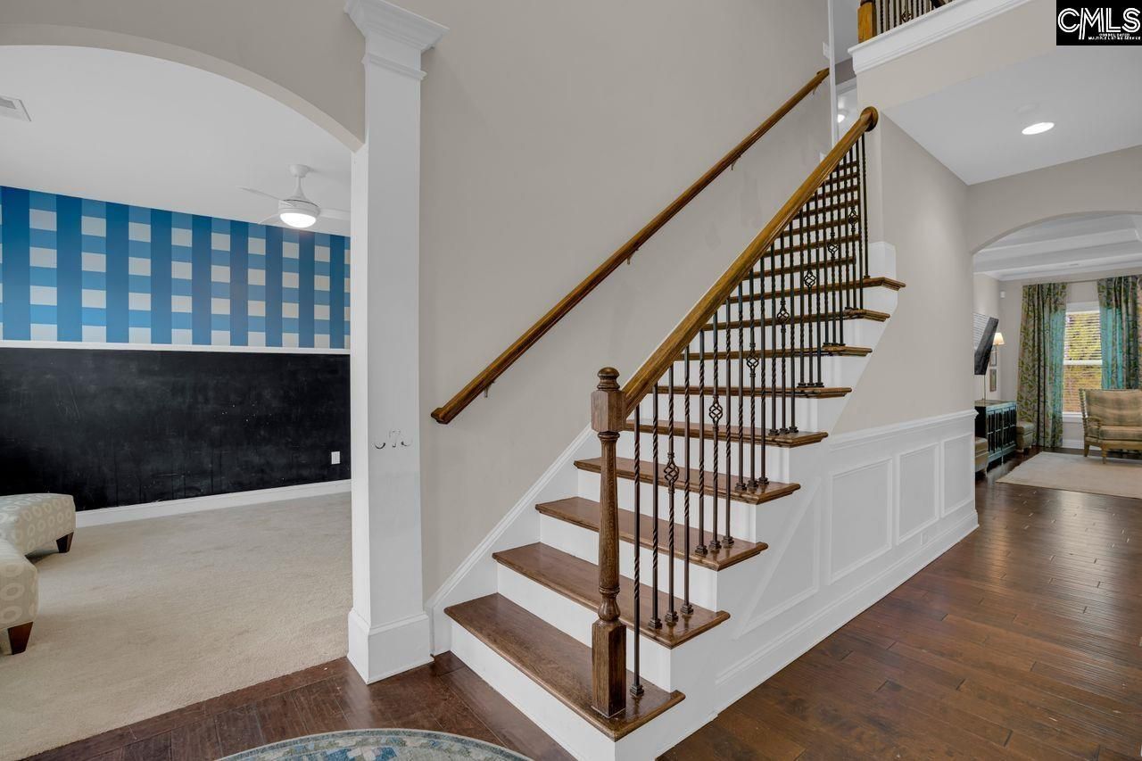 667 Dutchmans Creek Trail  Photo 4