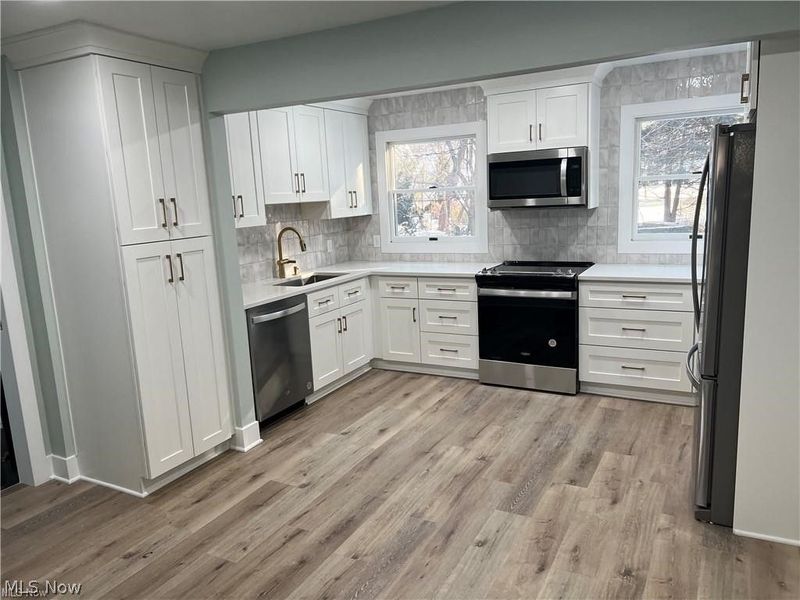 145 Beck Road, Avon Lake, OH 44012 Photo 3