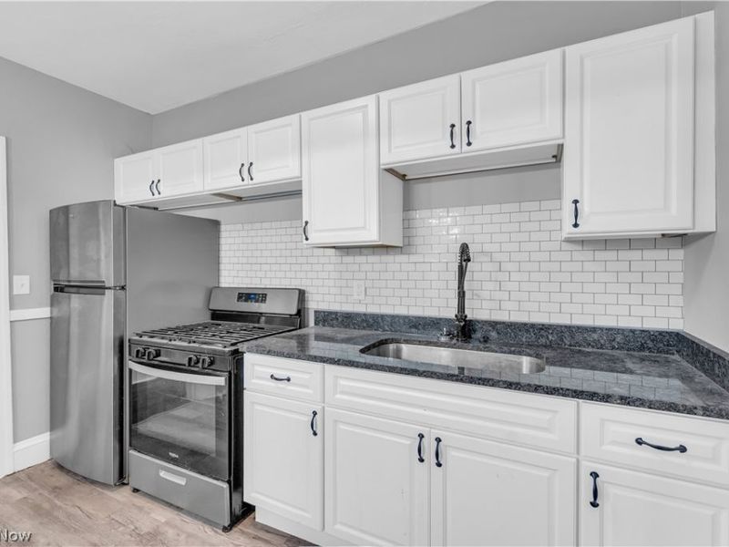 1353 Phelps Avenue, Unit 2, Lakewood, OH 44107 Photo 13