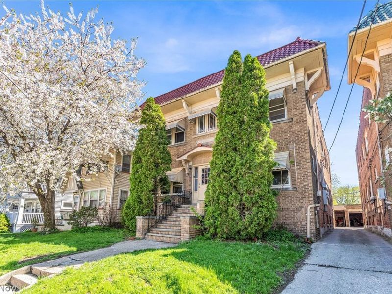 1353 Phelps Avenue, Unit 2, Lakewood, OH 44107 Photo 2