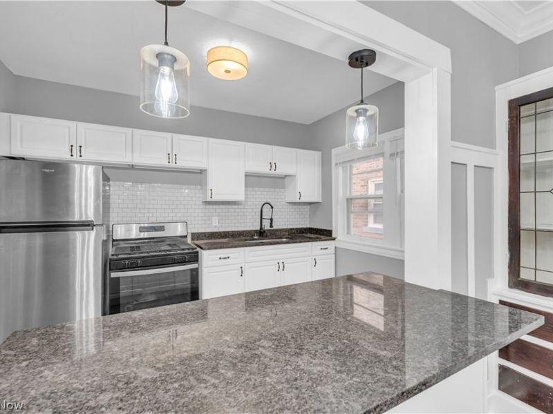 1353 Phelps Avenue, Unit 2, Lakewood, OH 44107 Photo 9