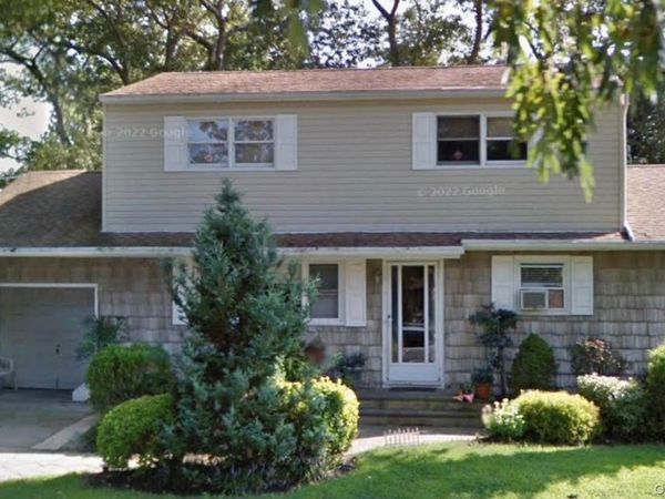 486 Silver Street , West Babylon, NY 11704